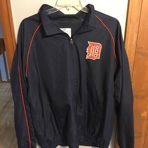 BRAND NEW size XL detroit tigers rainjacket